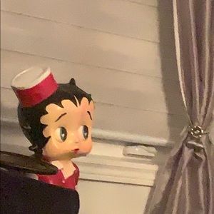 Meet your Posher, Rosa